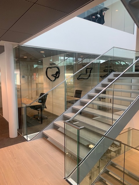 balustrade glazen wand