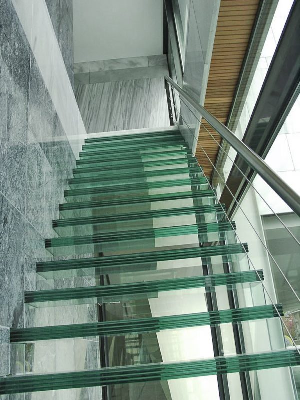 Glazen trap beloopbaar glas Alverre 04