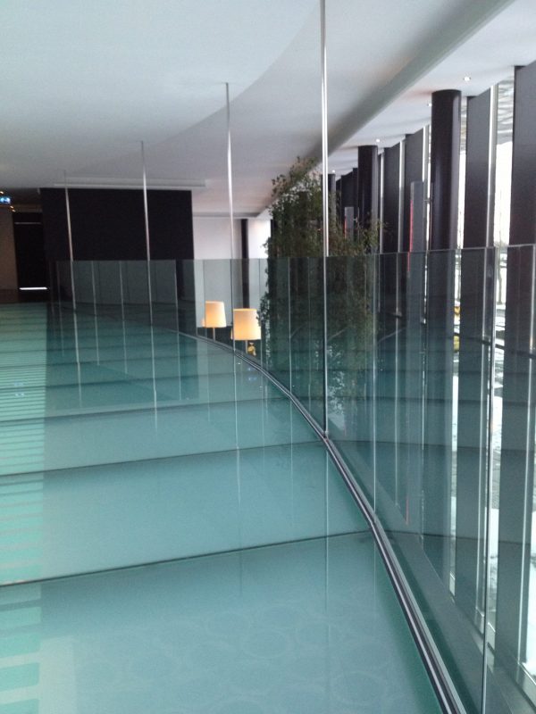 Beloopbaar-glas_Alverre_Van-Merksteyn
