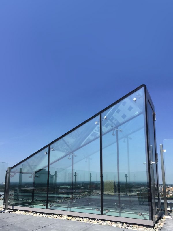 Glazen puien entree Alverre 01