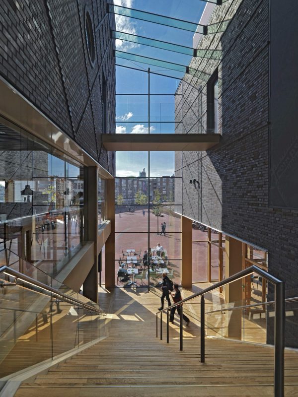 Glazen_dak_Focus_Film_Theater_Arnhem_Alverre